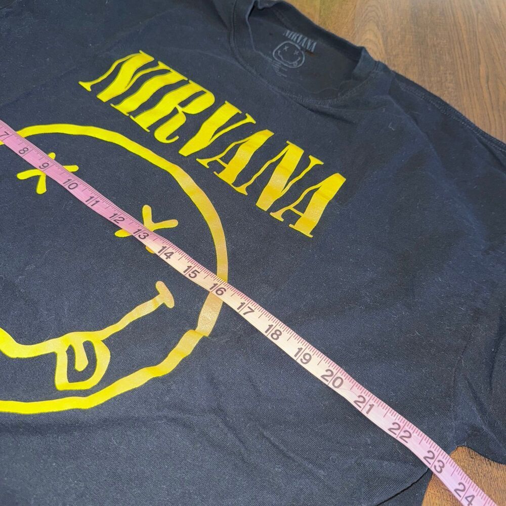 Nirvana Smiley Face Band Tee – Distressed Grunge Style – 2XL - Picture 6 of 7